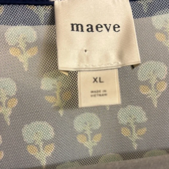 Mauve Smocked Polo Top - Picture 6 of 6